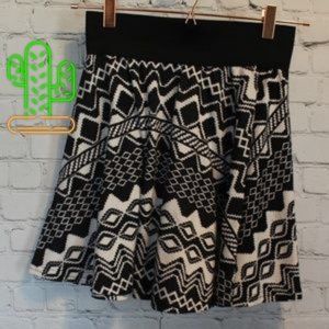 4/$20 |BASIC NECESSITIES| Skirt Size Medium